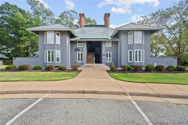 Property Slideshow image 3 of 45 | 713 graves ordinary, Williamsburg, VA, 23185