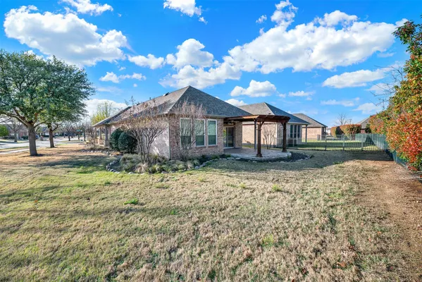 Property Slideshow image 2 of 15 | 7846 hogan ct, Frisco, TX, 75036