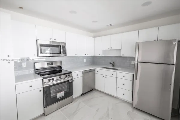 Property Slideshow image 3 of 24 | 1057 nw 88th ave d91, Plantation, FL, 33322