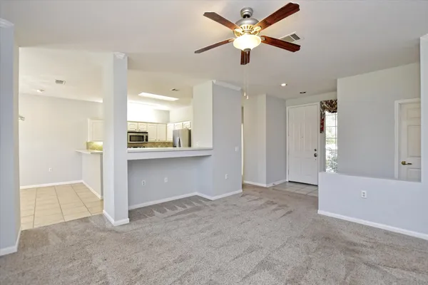 Property Slideshow image 3 of 40 | 117 beautybush trl, Georgetown, TX, 78633