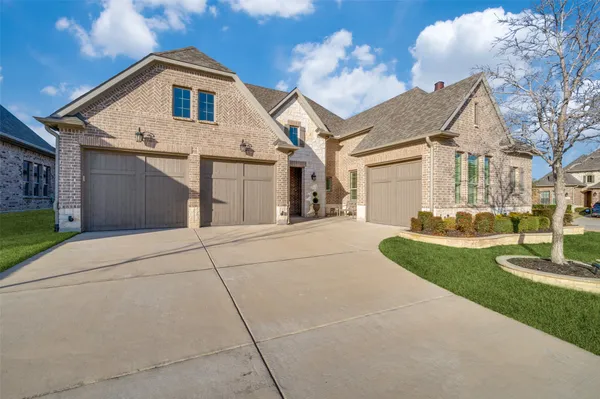 Property Slideshow image 2 of 39 | 2729 ashford, The Colony, TX, 75056