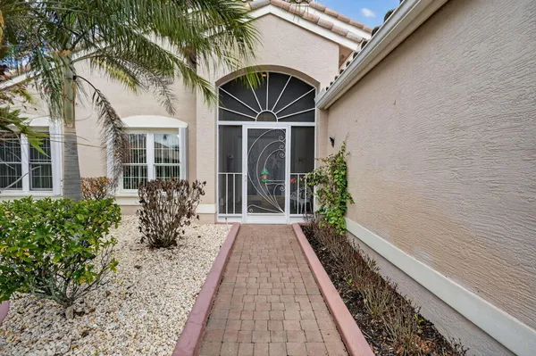 Property Slideshow image 2 of 72 | 504 nw serene meadow way, Port Saint Lucie, FL, 34986