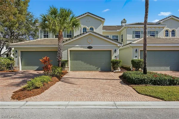 Property Slideshow image 2 of 50 | 9288 grassi way 201, Naples, FL, 34114