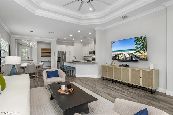 Property Slideshow image 3 of 50 | 6907 cay ct, Naples, FL, 34113