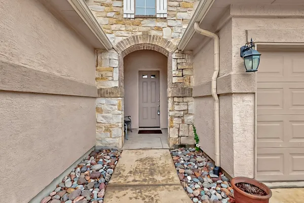 Property Slideshow image 2 of 37 | 11908 glenbrook st, Denton, TX, 76207
