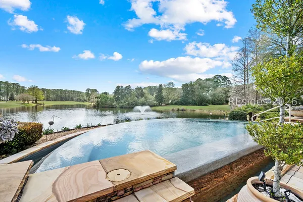 Property Slideshow image 3 of 100 | 35 debeaufain dr, Bluffton, SC, 29909