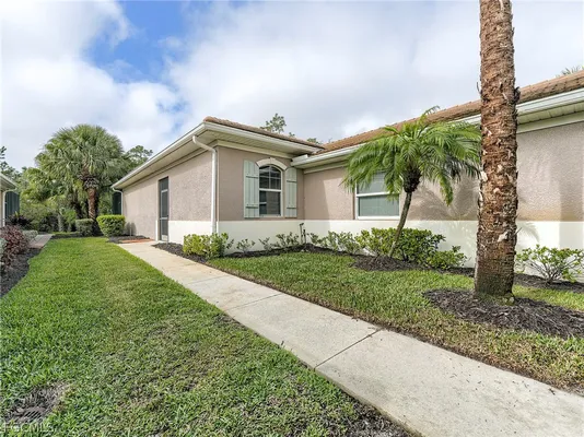 Property Slideshow image 3 of 49 | 10610 camarelle cir, Fort Myers, FL, 33913