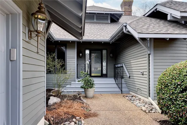 Property Slideshow image 2 of 50 | 105 roger smith, Williamsburg, VA, 23185