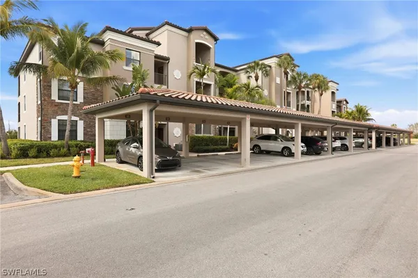 Property Slideshow image 2 of 50 | 9816 giaveno cir 1317, Naples, FL, 34113