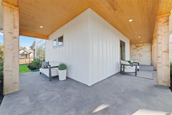 Property Slideshow image 3 of 32 | 14130 ripple ridge dr, Willis, TX, 77318