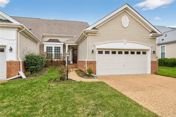 Property Slideshow image 2 of 48 | 4312 pond st, Williamsburg, VA, 23188