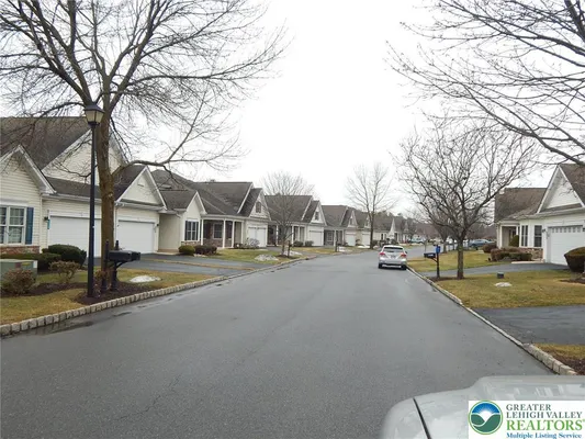 Property Slideshow image 2 of 24 | 4120 pine hurst dr, Allen Twp, PA, 18067