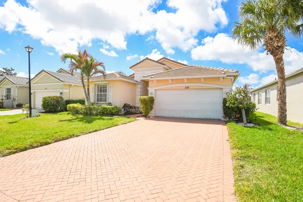 Property Slideshow image 2 of 56 | 350 sw lake forest way, Port St Lucie, FL, 34986