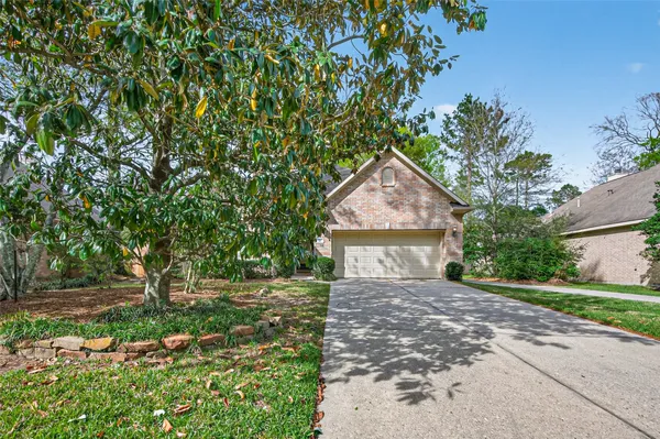 Property Slideshow image 3 of 27 | 22 w windsor hills cir, Conroe, TX, 77384