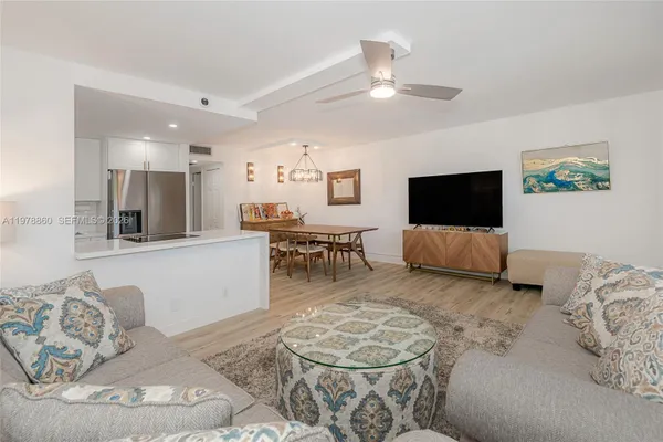 Property Slideshow image 3 of 18 | 300 sw 134th way 212e, Pembroke Pines, FL, 33027