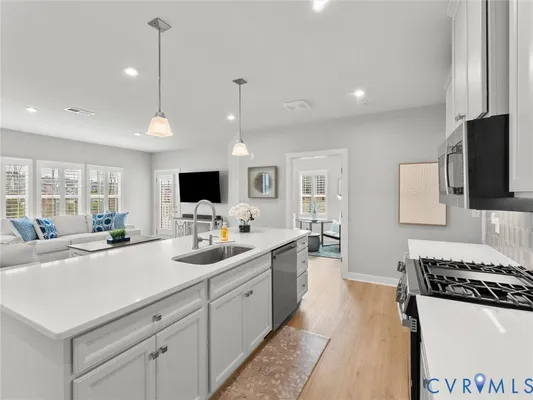 Property Slideshow image 3 of 42 | 6725 citory way 202, Moseley, VA, 23120