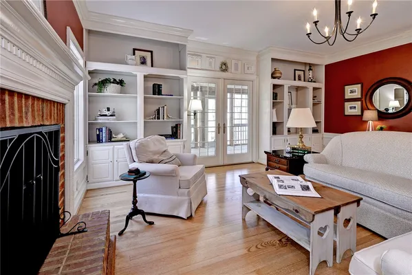 Property Slideshow image 3 of 38 | 107 landsdown, Williamsburg, VA, 23188