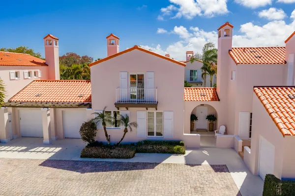 Property Slideshow image 2 of 36 | 4806 wood duck cir, Vero Beach, FL, 32967