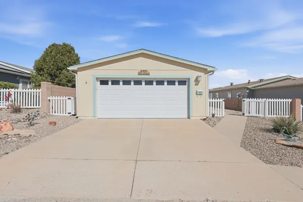 Property Slideshow image 3 of 40 | 132 sunrise bluffs dr, Belen, NM, 87002