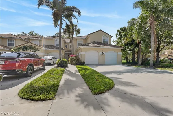 Property Slideshow image 3 of 39 | 74 silver oaks cir 9-103, Naples, FL, 34119