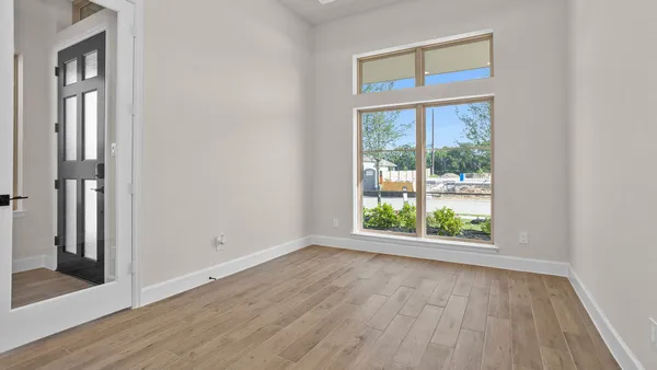 Property Slideshow image 3 of 21 | 5702 bobwhite trl, Manvel, TX, 77578