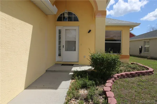 Property Slideshow image 3 of 31 | 10468 s drew bryant cir, Floral City, FL, 34436