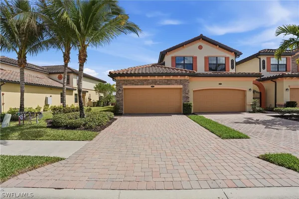 Property Slideshow image 2 of 50 | 17271 cherrywood ct 8701, Bonita Springs, FL, 34135
