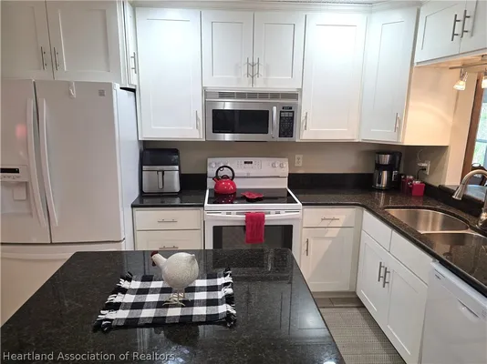 Property Slideshow image 3 of 24 | 105 hillcrest st, Lake Placid, FL, 33852