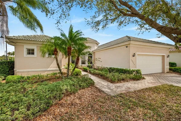 Property Slideshow image 2 of 30 | 12975 milford pl, Fort Myers, FL, 33913