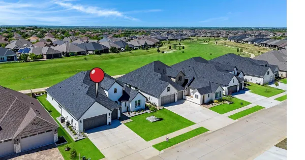 Property Slideshow image 2 of 39 | 10817 drinkwater dr, Denton, TX, 76207