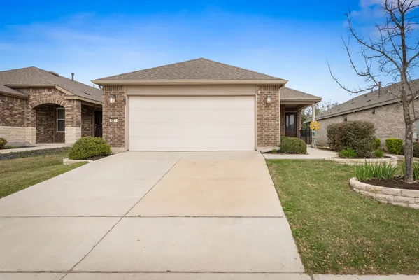 Property Slideshow image 3 of 33 | 521 rockport st, Georgetown, TX, 78633