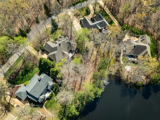 Property Slideshow image 2 of 22 | 201 heritage pointe, Williamsburg, VA, 23188