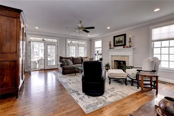 Property Slideshow image 2 of 49 | 140 alwoodley, Williamsburg, VA, 23188