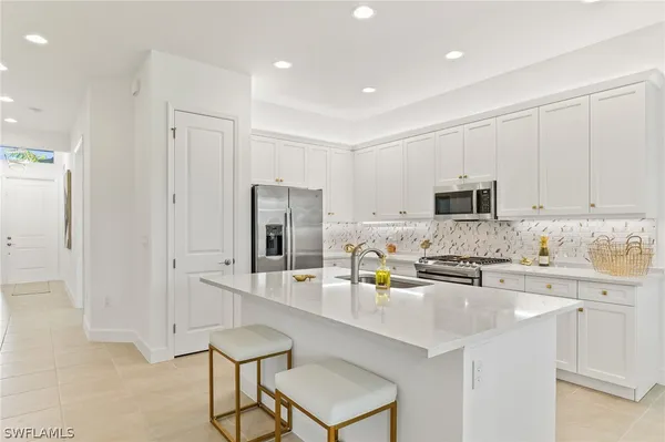 Property Slideshow image 3 of 40 | 12349 dahlia ct, Naples, FL, 34120