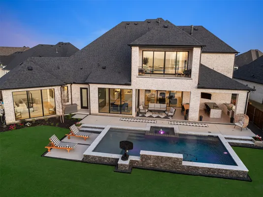 Property Slideshow image 3 of 40 | 8144 castlebridge, The Colony, TX, 75056