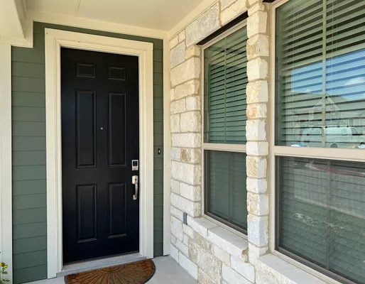 Property Slideshow image 3 of 19 | 131 ace ln 101, San Marcos, TX, 78666