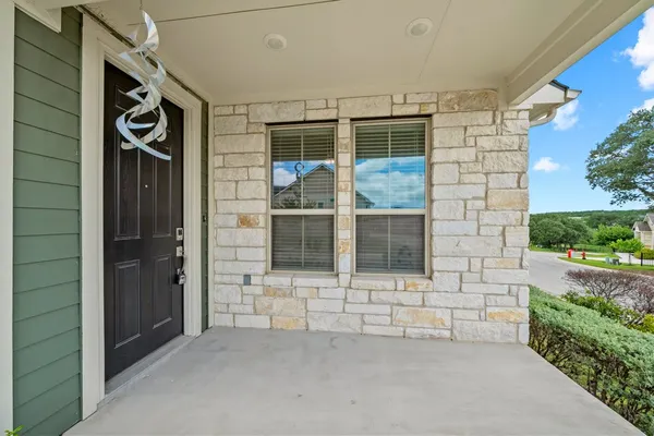 Property Slideshow image 3 of 25 | 131 ace ln 101, San Marcos, TX, 78666