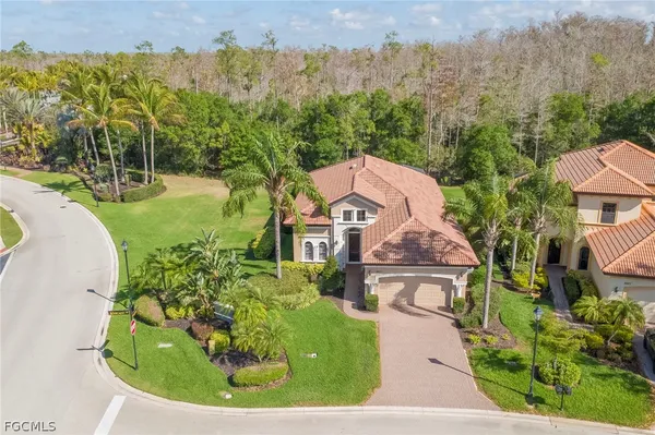 Property Slideshow image 2 of 38 | 8601 mercado ct, Fort Myers, FL, 33912