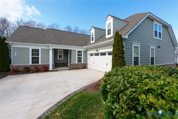 Property Slideshow image 2 of 62 | 6738 welara run, Moseley, VA, 23120