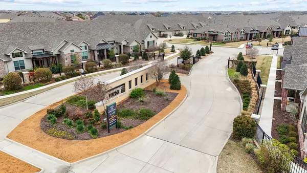 Property Slideshow image 2 of 31 | 7227 calistoga ln, Grand Prairie, TX, 75054