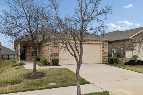 Property Slideshow image 2 of 5 | 1005 memorial dr, Little Elm, TX, 76227