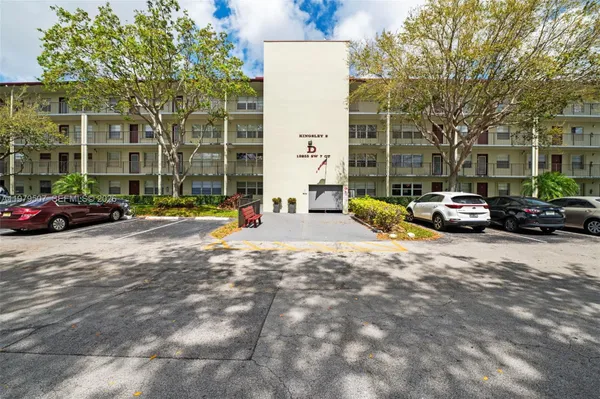 Property Slideshow image 2 of 29 | 13255 sw 7th ct 111d, Pembroke Pines, FL, 33027