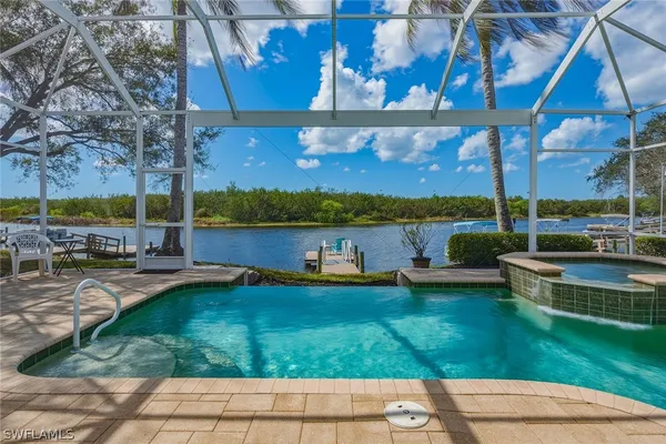 Property Slideshow image 3 of 50 | 8476 mallards pt, Naples, FL, 34114