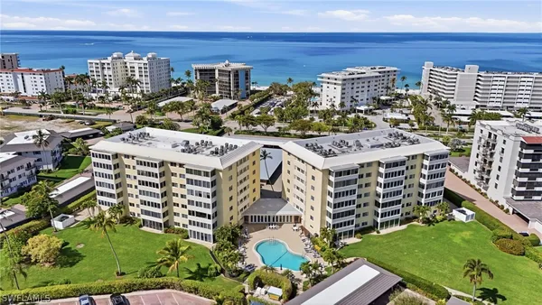 Property Slideshow image 2 of 40 | 3410 gulf shore blvd 702, Naples, FL, 34103