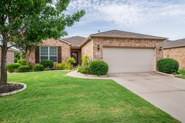 Property Slideshow image 2 of 30 | 2941 oyster bay dr, Frisco, TX, 75036
