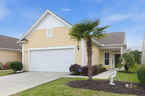Property Slideshow image 2 of 33 | 6 wild strawberry ln, Bluffton, SC, 29909