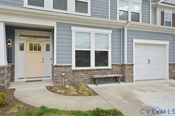 Property Slideshow image 3 of 59 | 9204 cerulean pl, Richmond, VA, 23238