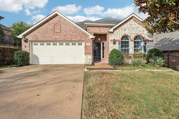 Property Slideshow image 3 of 20 | 908 sycamore ct, Fairview, TX, 75069
