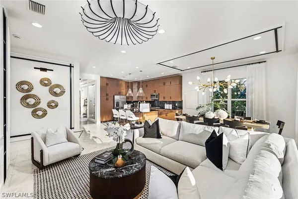 Property Slideshow image 3 of 13 | 2582 kingfisher dr, Naples, FL, 34112