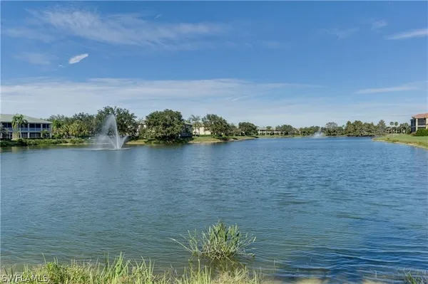 Property Slideshow image 2 of 7 | 600 vintage reserve ln 22b, Naples, FL, 34119